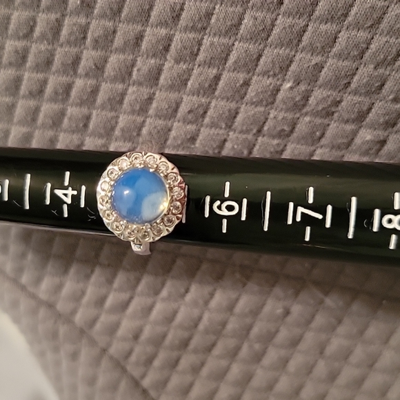 Moonstone Ring - Picture 1 of 5